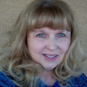 Meet your Posher, Connie